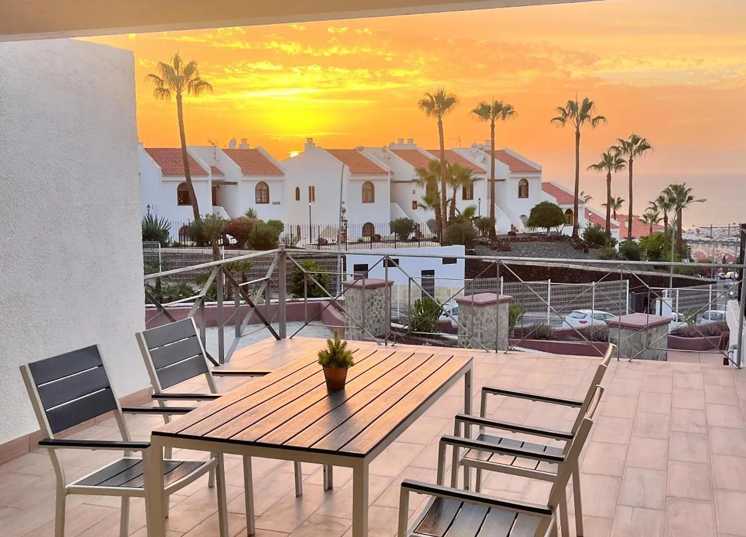 Sunshine Beach Apartments Costa Adeje  0*, Costa Adeje (Tenerife)